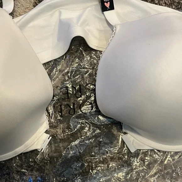 Victoria's Secret Body by Victoria White Bra 42DD Lined Full Coverage Racerback - Picture 5 of 8